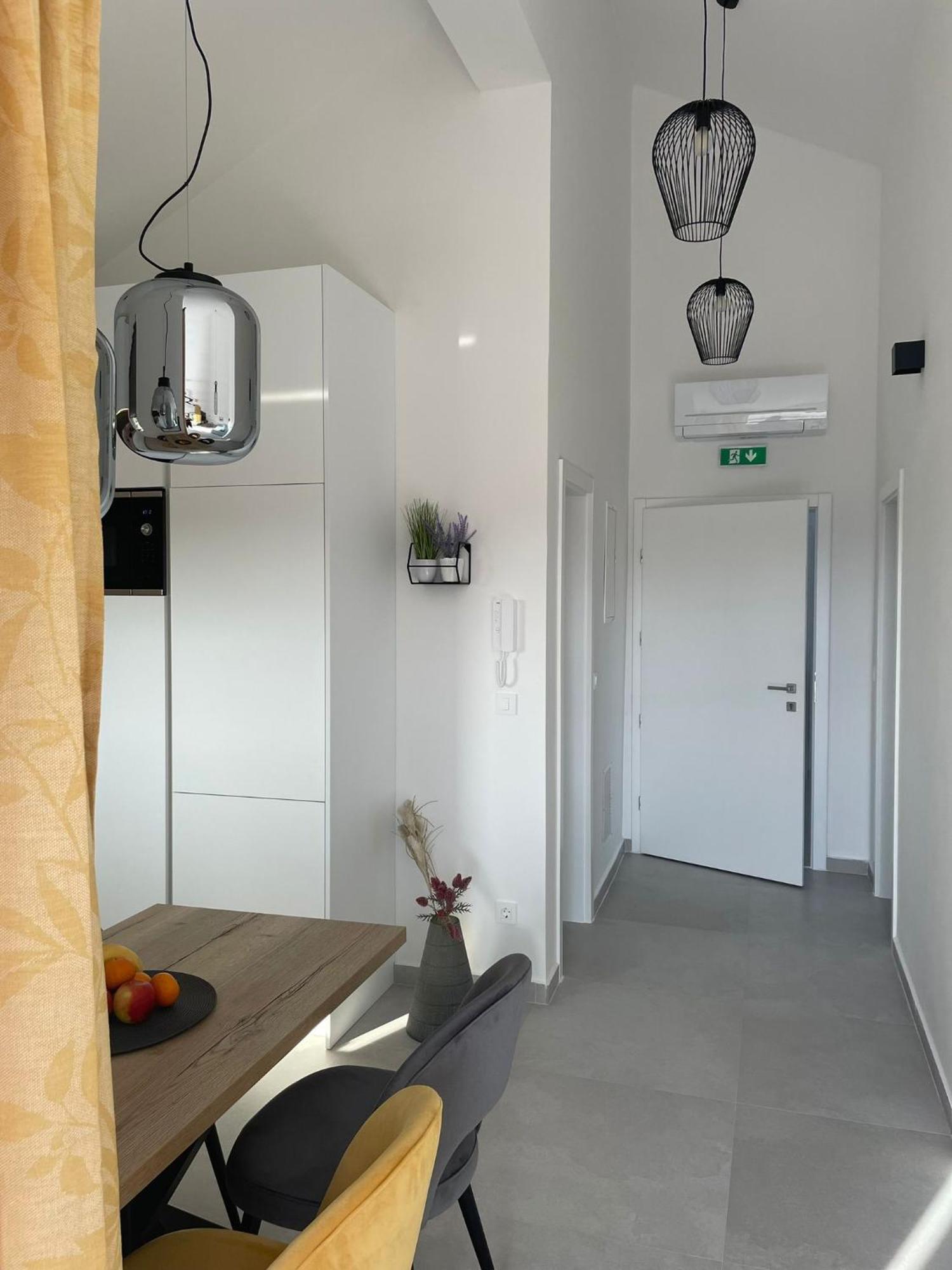 Rimac Apartments Novalja Eksteriør bilde
